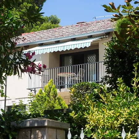 Apartmani Nena I Branko Premantura Exterior foto